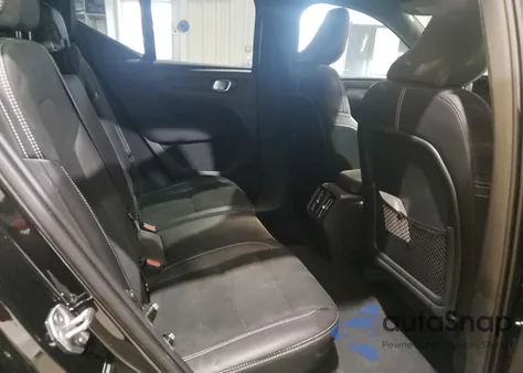 2021 Volvo Xc40 Recharge z USA, uszkodzony, nr VIN YV4ED3UR0M2582001